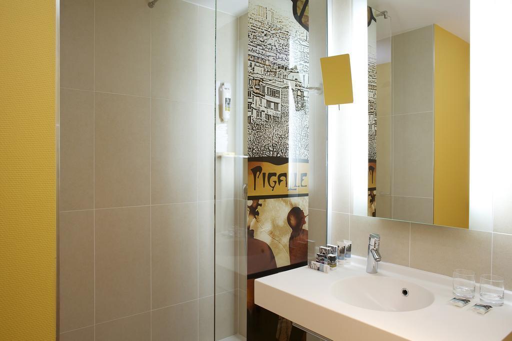 Готель Mercure Paris Pigalle Sacre Coeur 4*