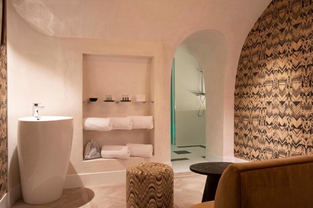 Фотография Hotel Phileas Lazare & SPA 4*