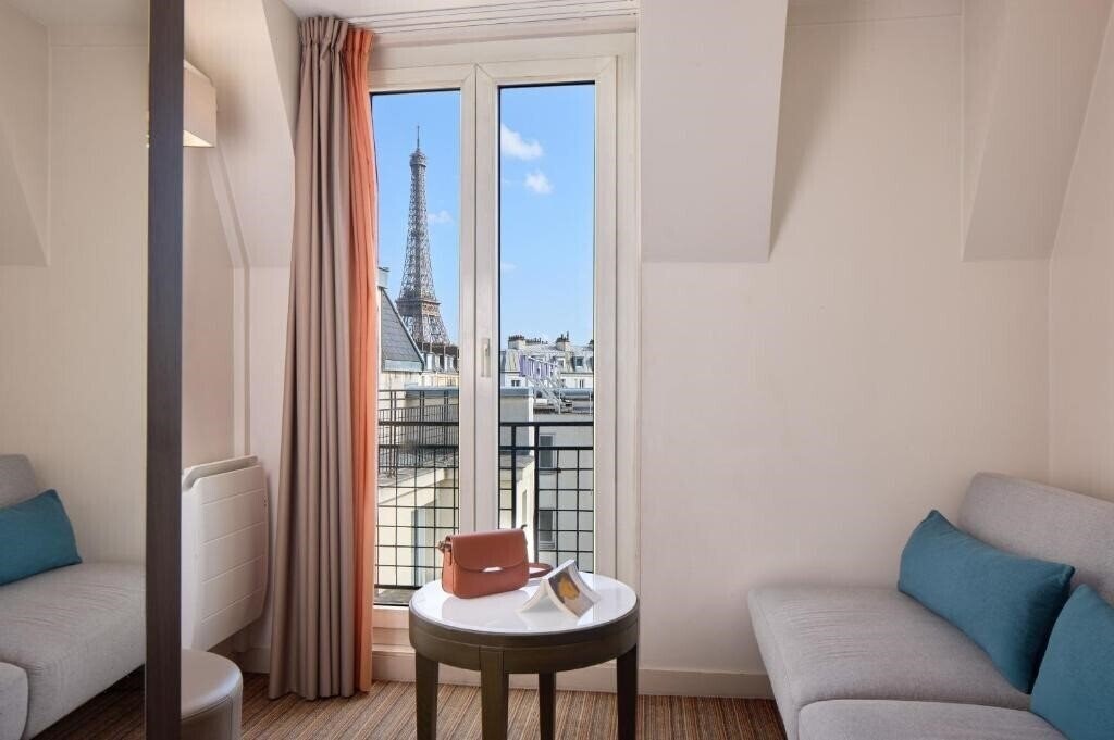 Готель Timhotel Tour Eiffel 2*