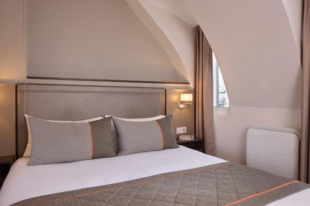 Фото Timhotel Tour Eiffel 2*