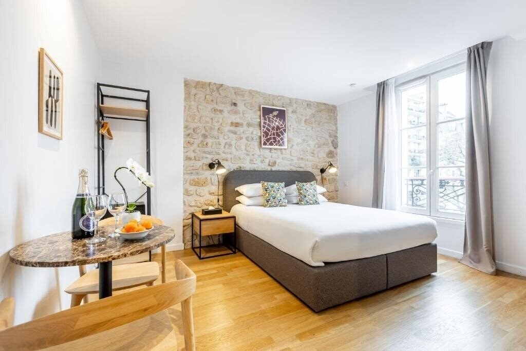 Отель Hotel Residence Quintinie Square 3*