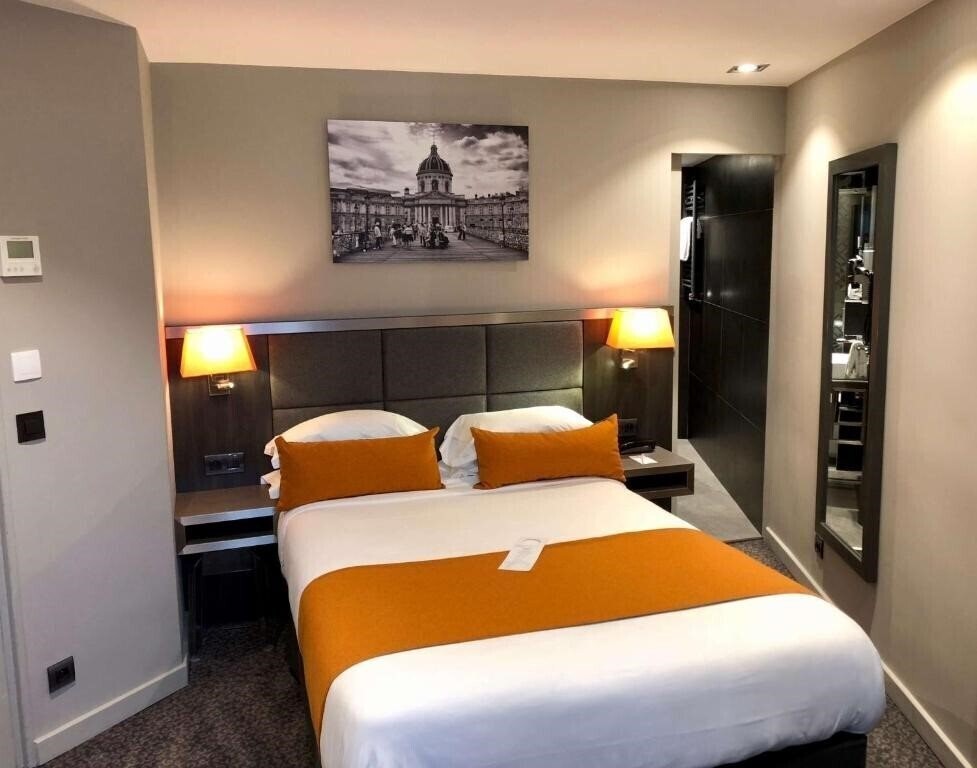 Готель Best Western Empire Elysees 3*
