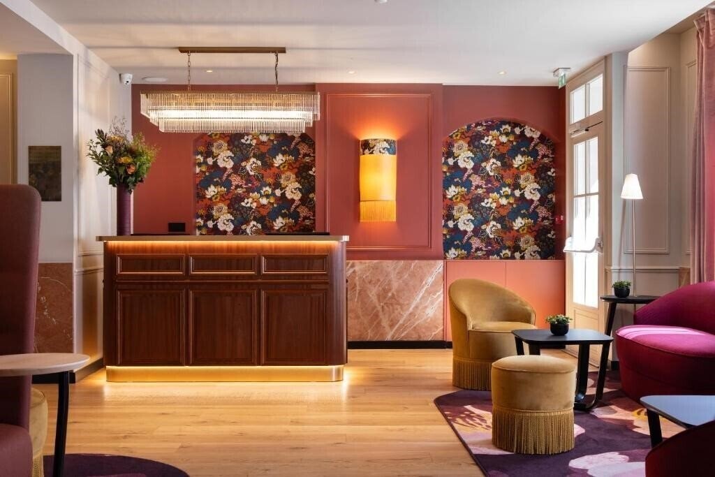 Готель Best Western Premier Kapital Opera 4*