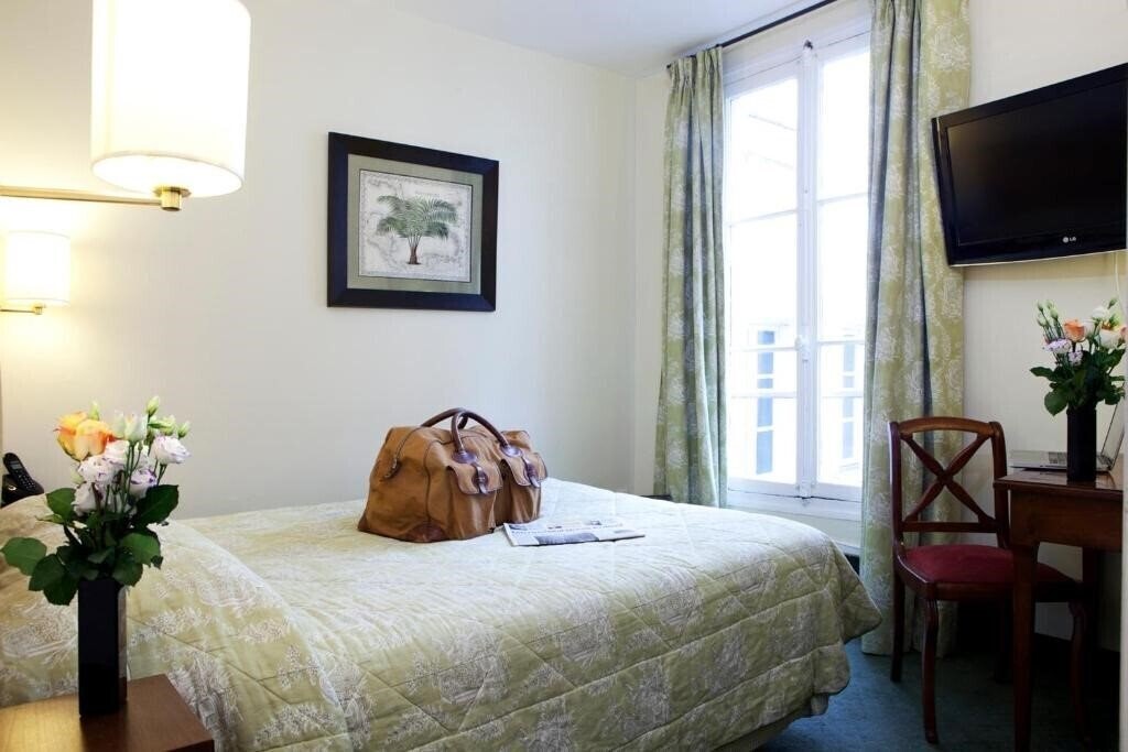 Готель France Louvre 3*