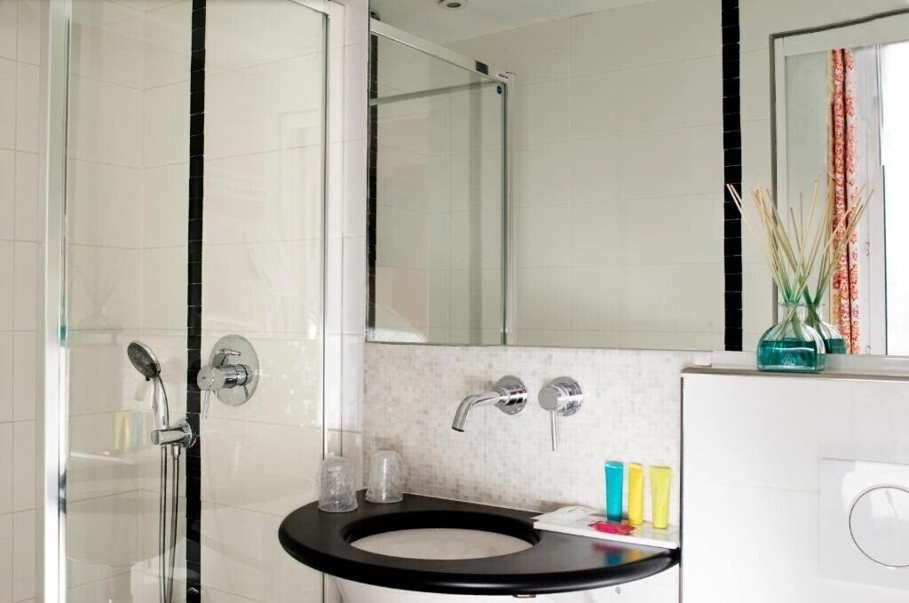 Фотографія France Louvre 3*