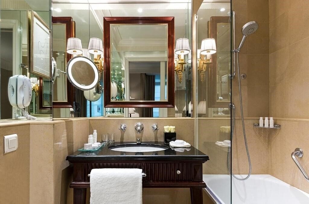 Фотографія Francois 1er Paris 4*