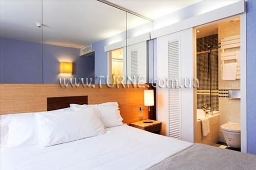 Отель Pavillon Bastille 3*