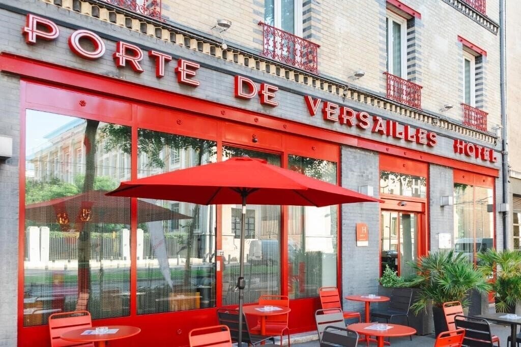Отель Pavillon Porte De Versailles 3*