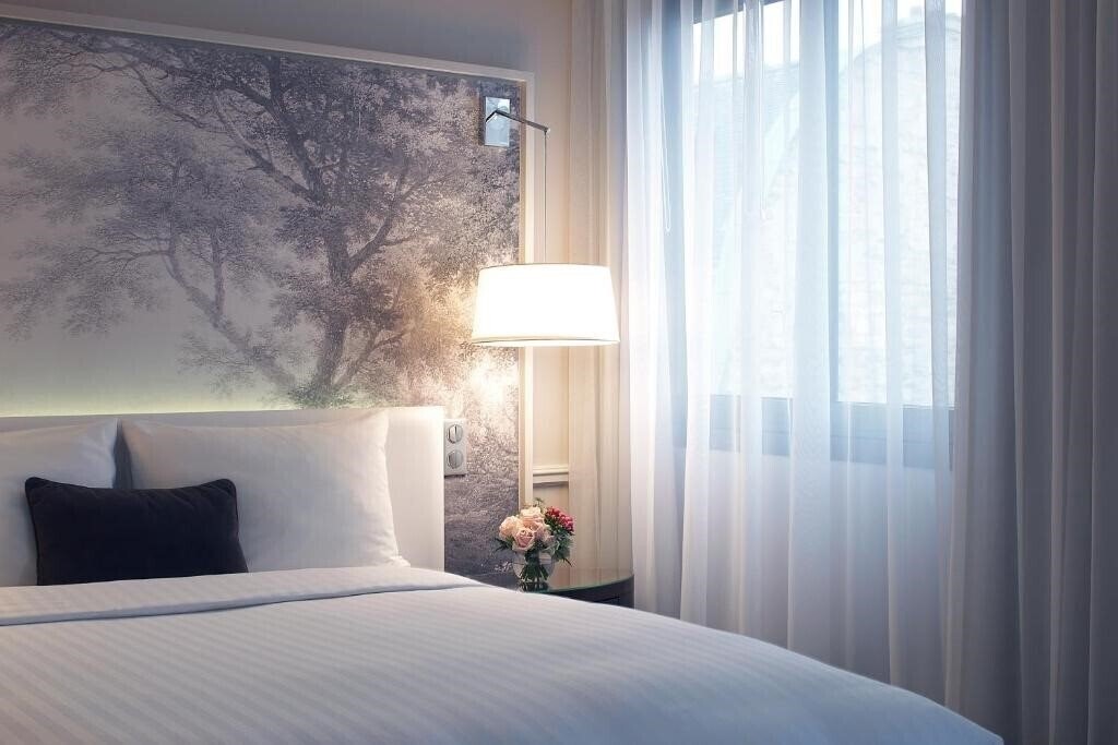 Фотография Renaissance Paris Nobel Tour Eiffel Hotel 4*