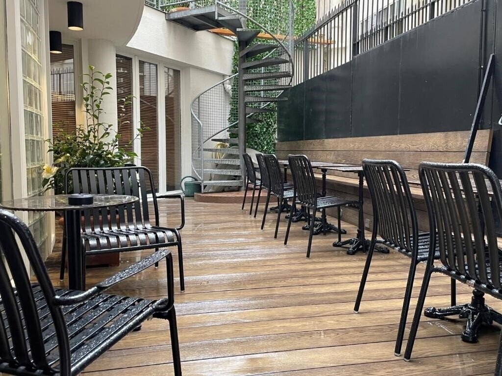 Фото Hotel Pergolese Paris Champs Elysees 4*