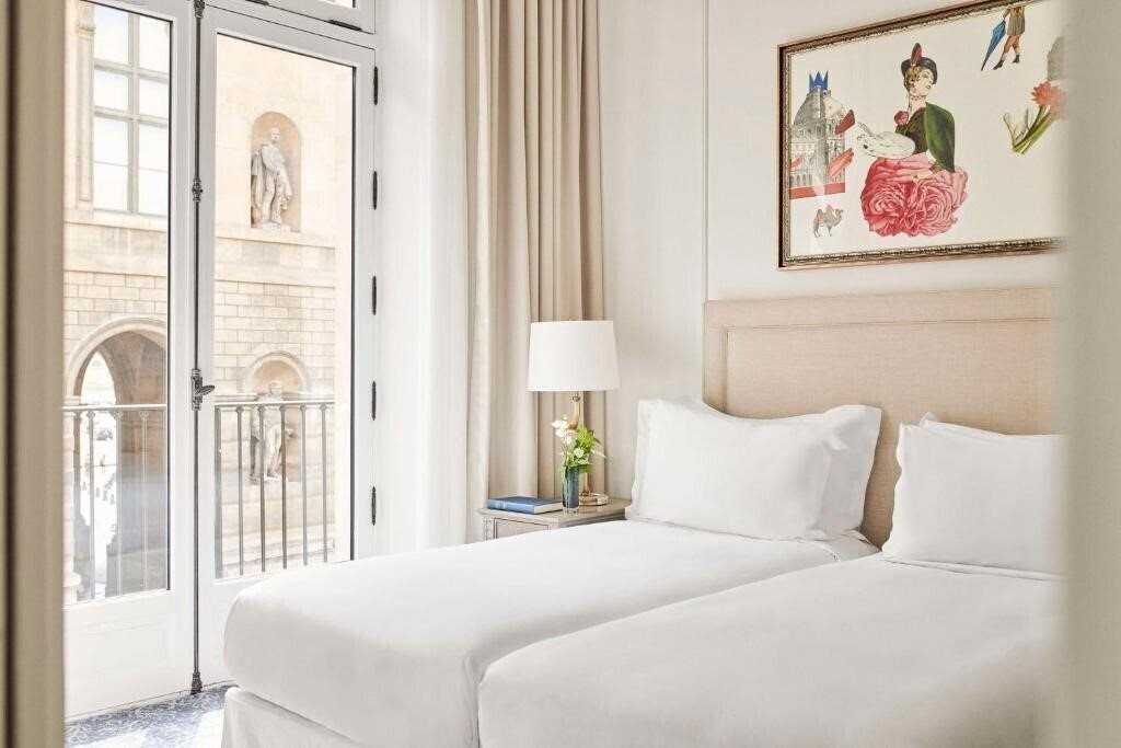 Картинка Hotel du Louvre 5*