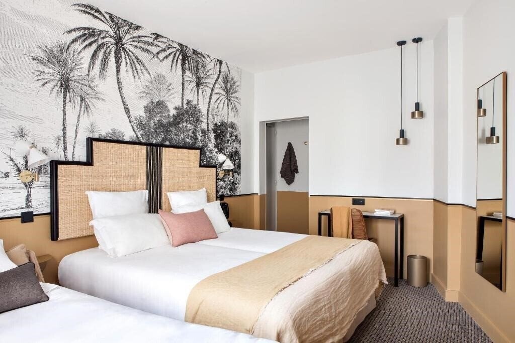 Готель Doisy Etoile Paris 4*
