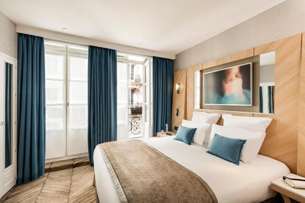 Готель Louvre Saint Honore 4*