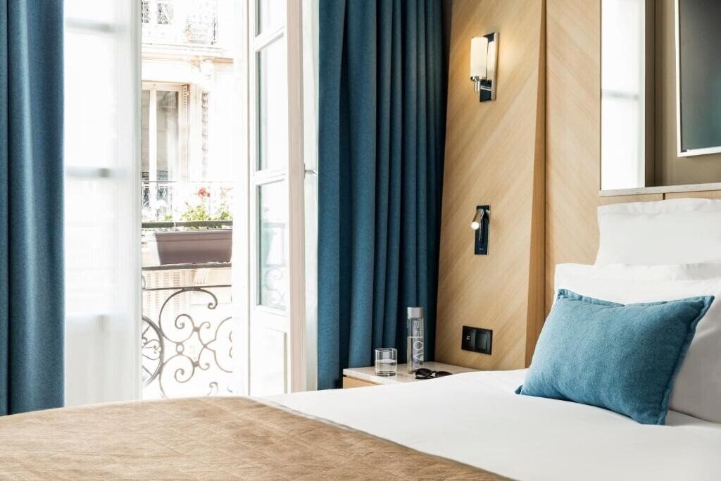 Зображення Louvre Saint Honore 4*