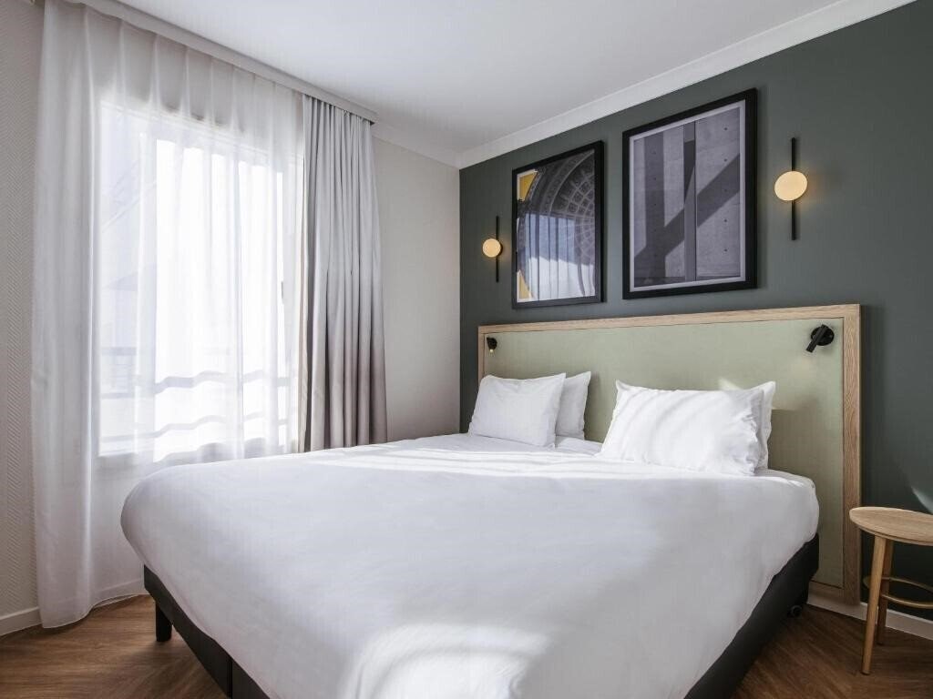 Отель Adagio Aparthotel Paris Buttes Chaumont Aparthotel 4*