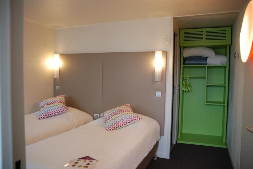 Отель Campanile Creil Villers Saint Paul 3*