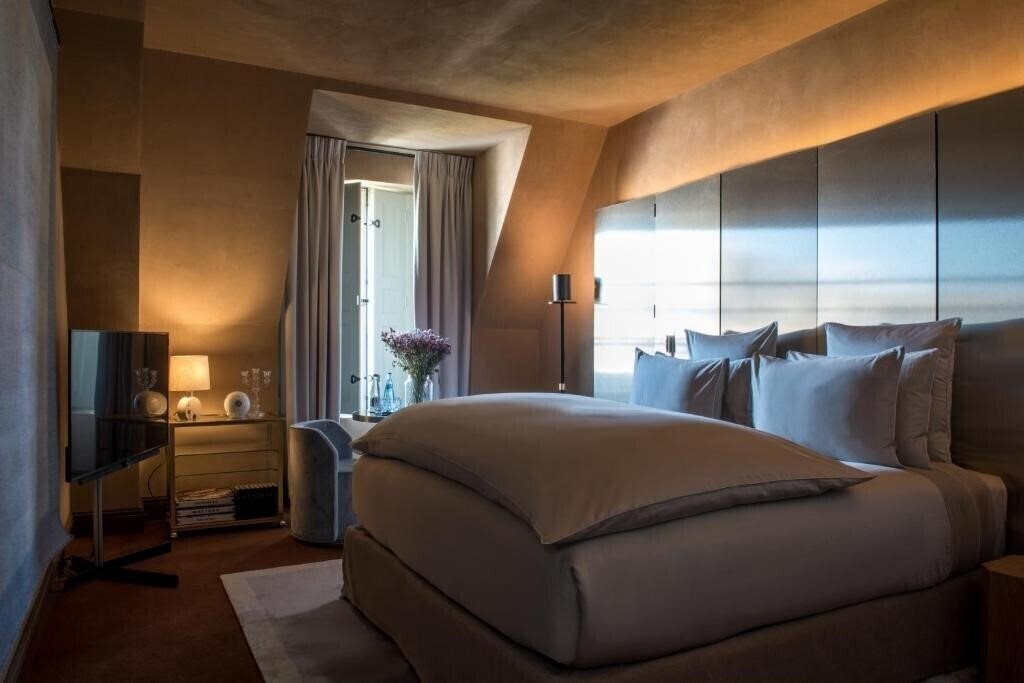 Картинка Cour Des Vosges 5*