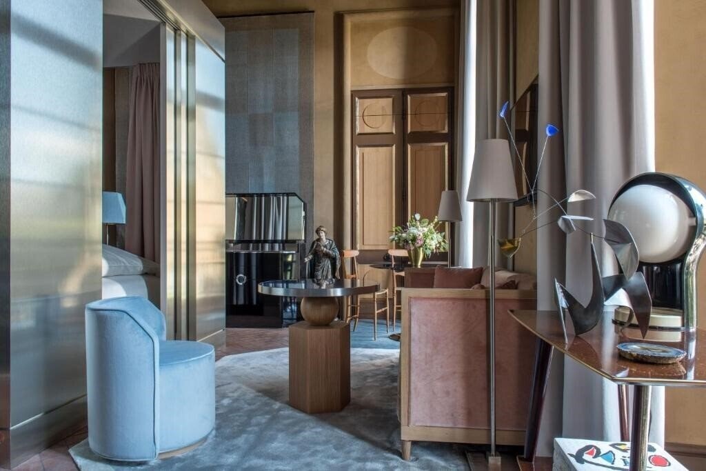 Картинка Cour Des Vosges 5*