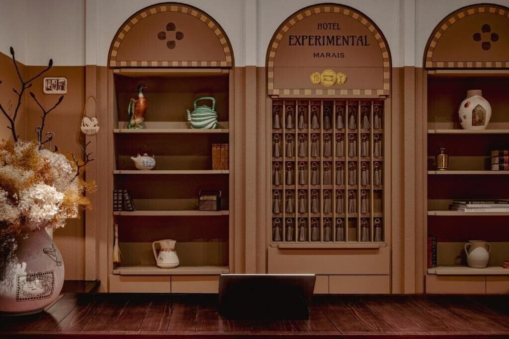 Картинка Experimental Marais 5*