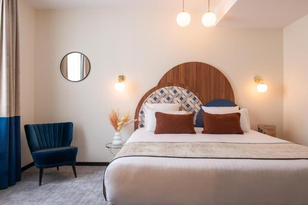 Отель Hotel Helussi 3*