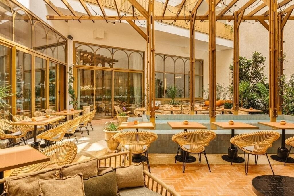 Фото Bloom House 4*