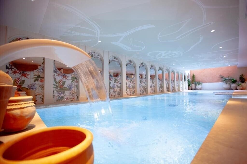 Картинка Bloom House 4*