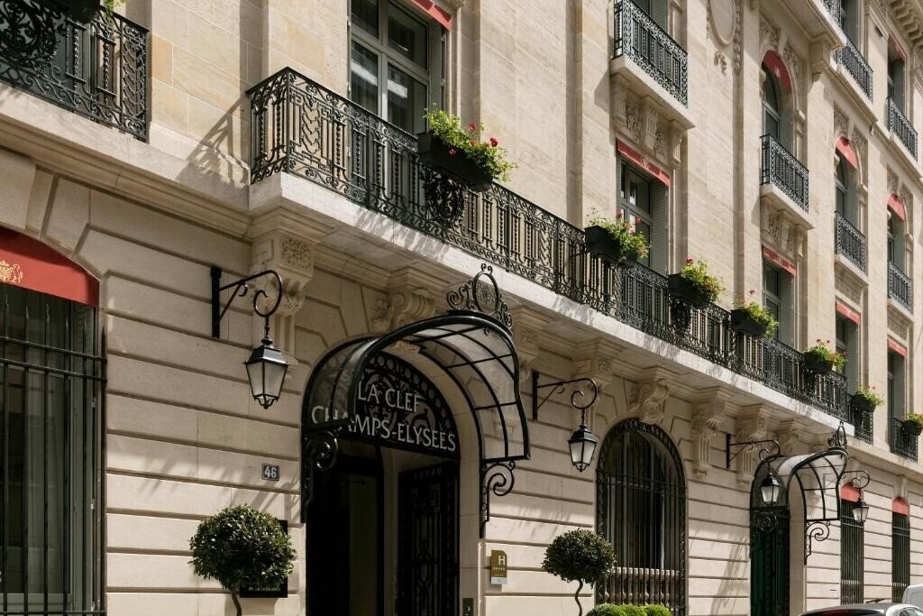 Отель La Clef Champs-Elysees Paris 5*