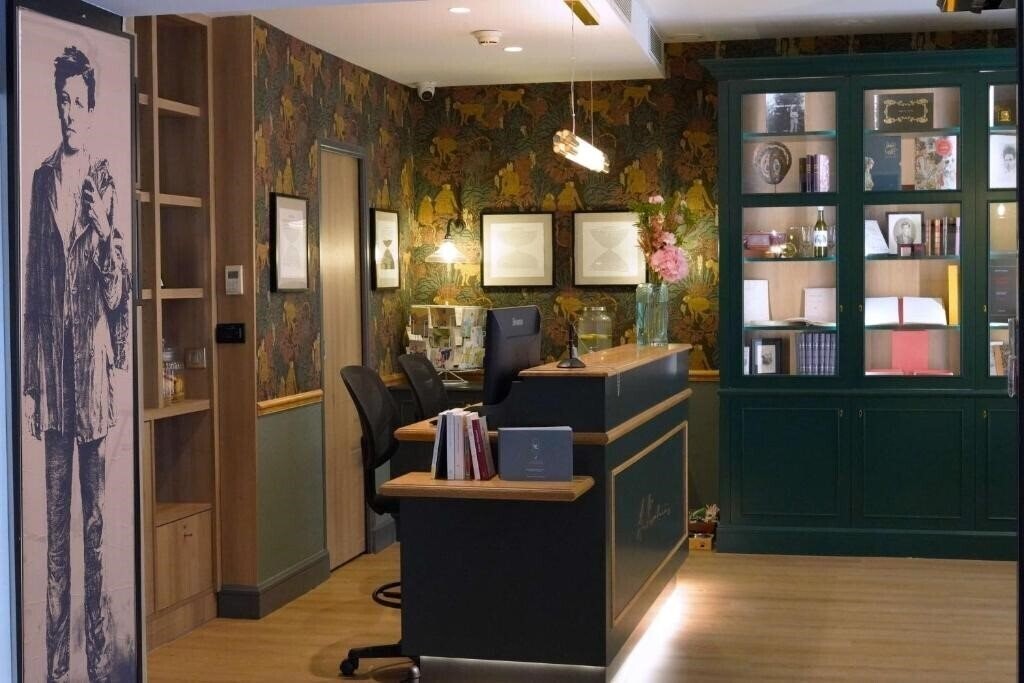 Картинка Best Western Hotel Litteraire Arthur Rimbaud 4*