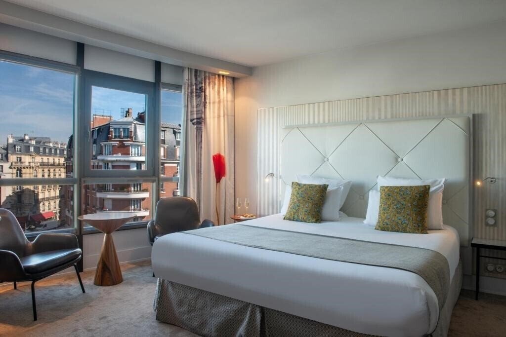 Фотографія Hotel Le Parisis 4*