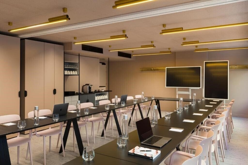 Фотография Okko Hotels Paris Gare De L’Est 4*