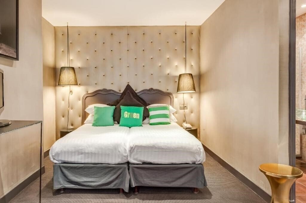 Готель Ze Hotel 4*