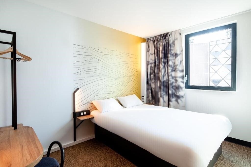 Фото B&B Paris Porte De Bagnolet 3*
