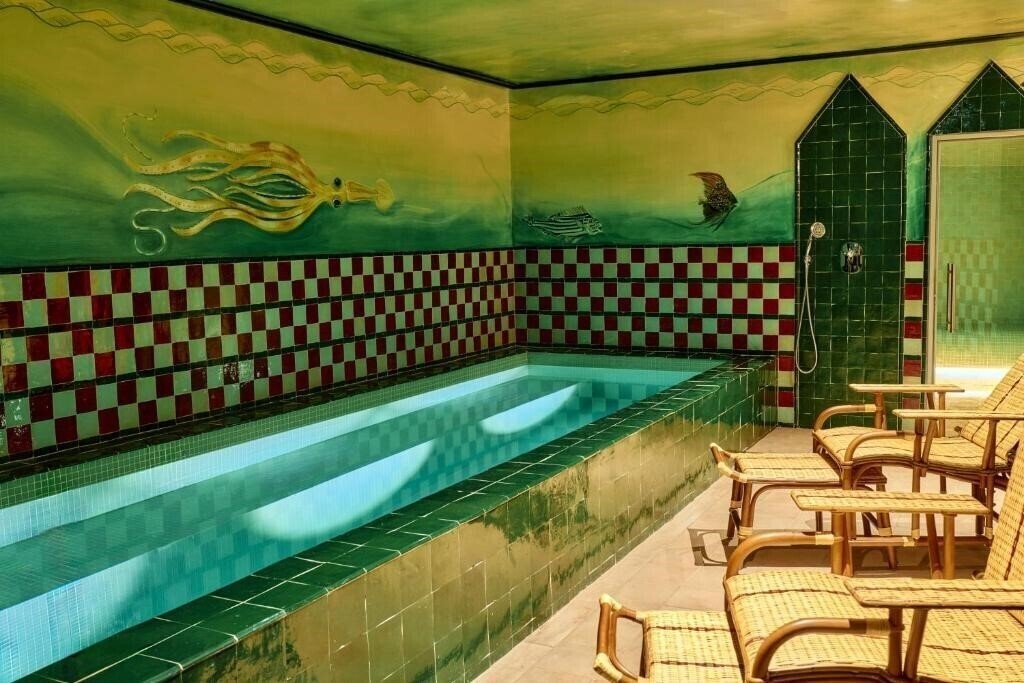 Фото Hotel Les Deux Gares 4*