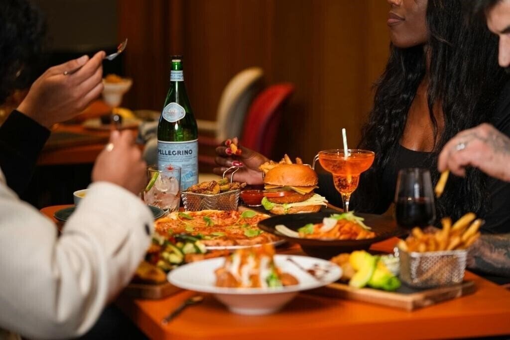 Фотография B&B Hotel Paris 17 Batignolles 3*