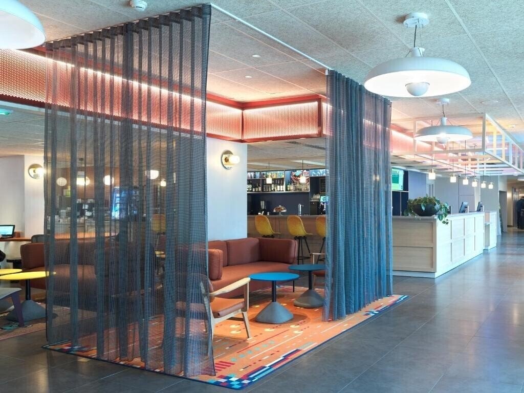 Картинка B&B Hotel Paris 17 Batignolles 3*