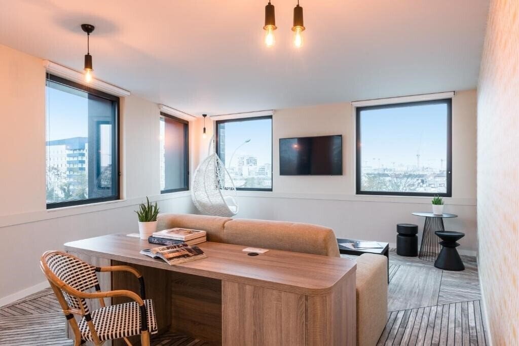 Картинка The Originals Boutique, Hotel Maison Montmartre Paris Les Puces 4*