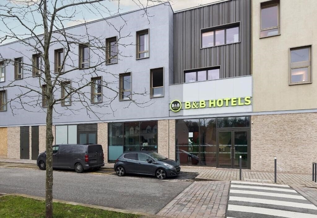 Фотография B&B Hotel Versailles Rocquencourt 3*