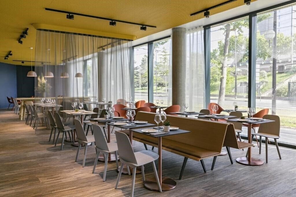Изображение OKKO Hotels Paris Porte de Versailles 4*