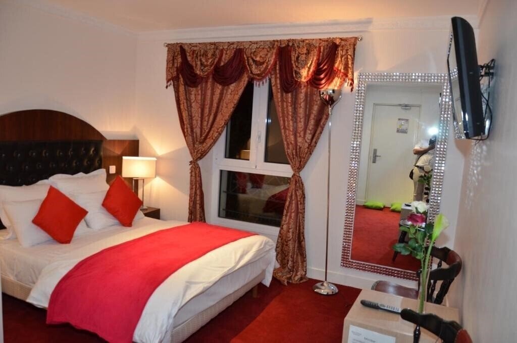 Фото Hotel Regina Montmartre 3*