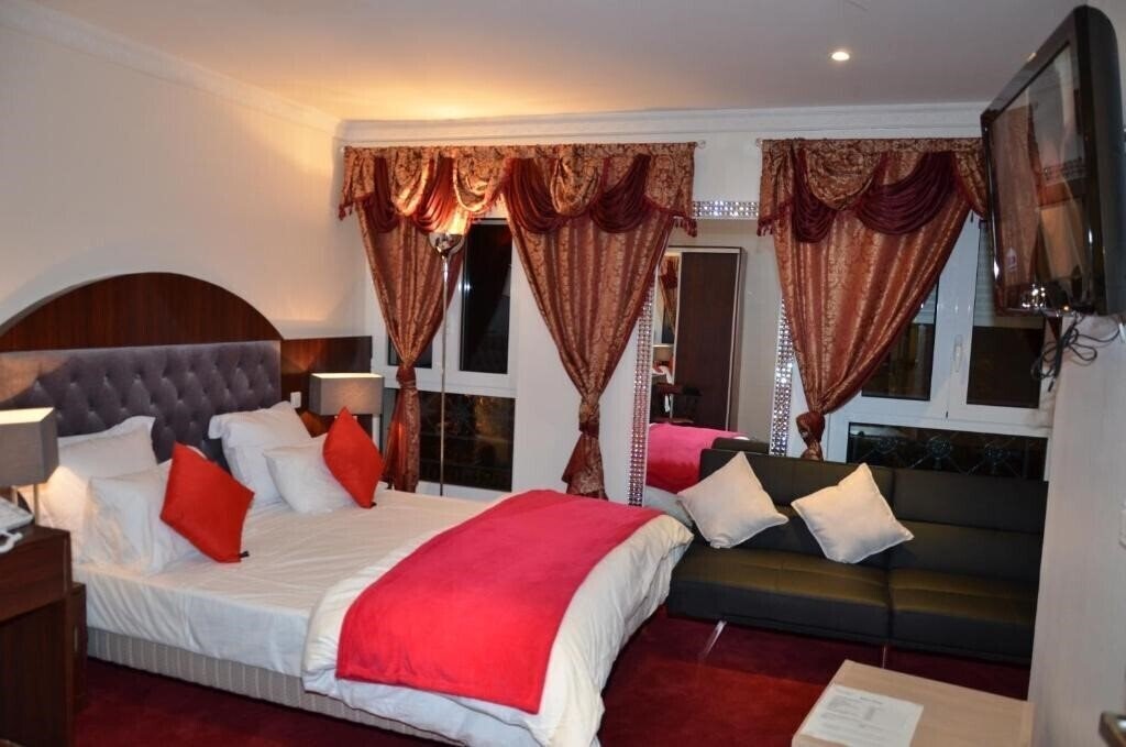 Картинка Hotel Regina Montmartre 3*