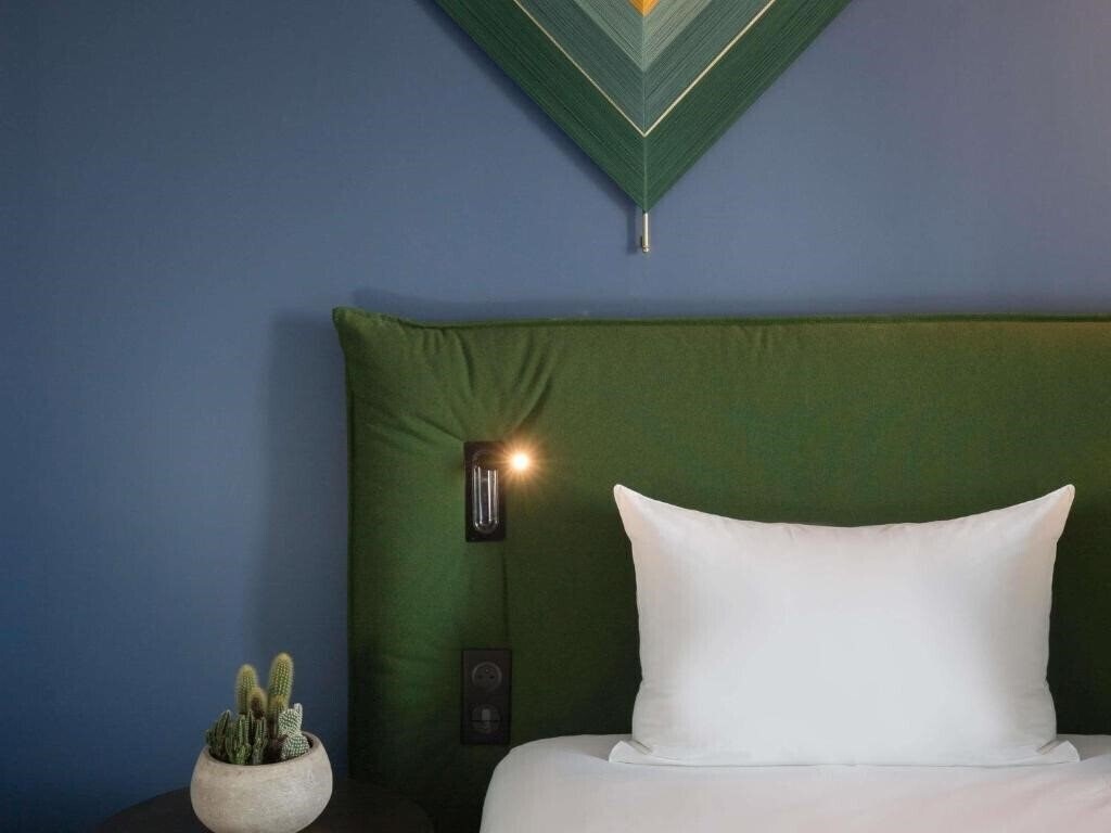 Картинка Ibis Styles Paris Nation Cours de Vincennes 3*