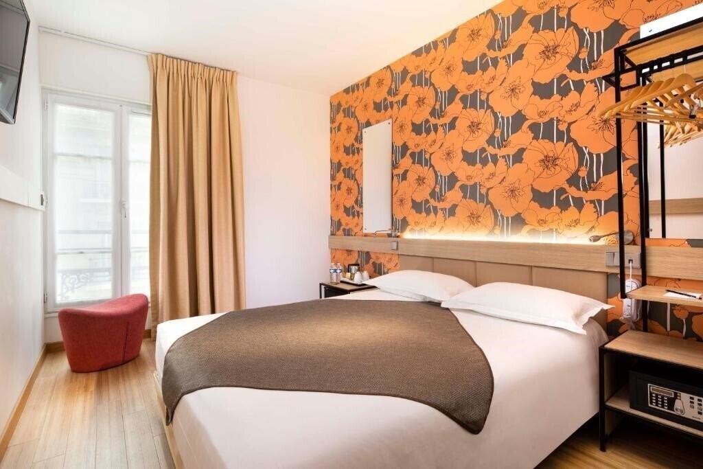 Готель Hotel Hor Les Lumieres 3*