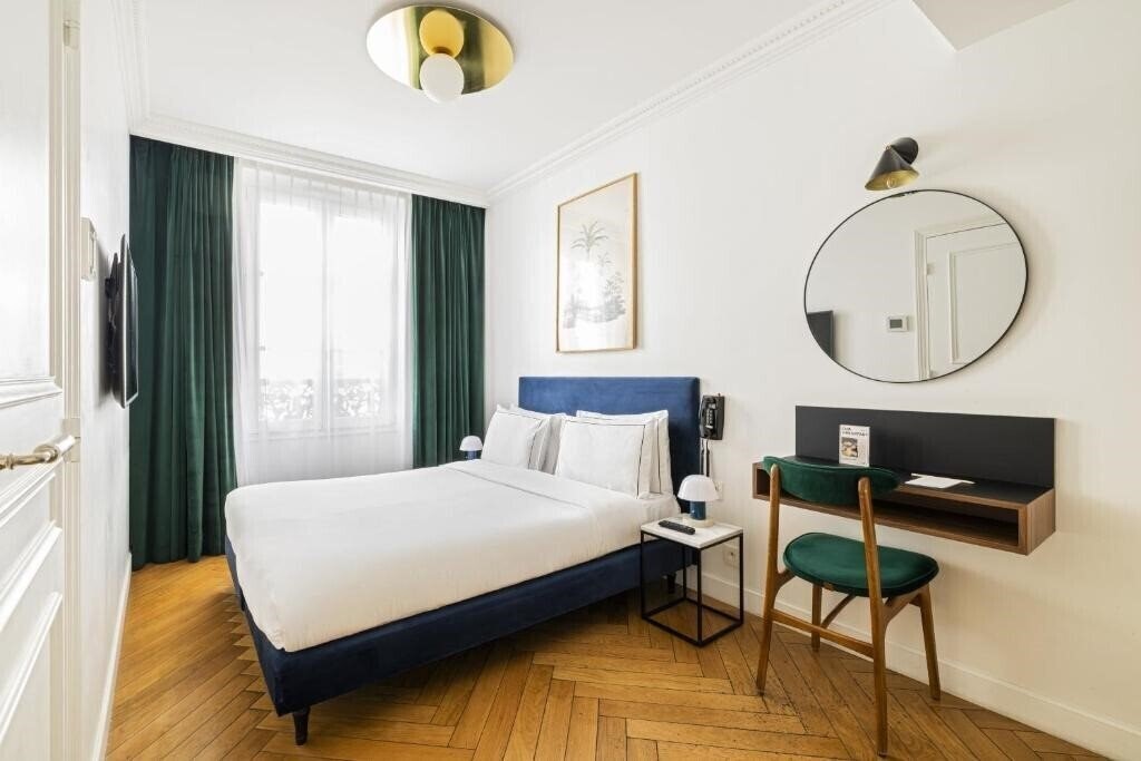 Отель Rendez Vous Batignolles Hotel 3*