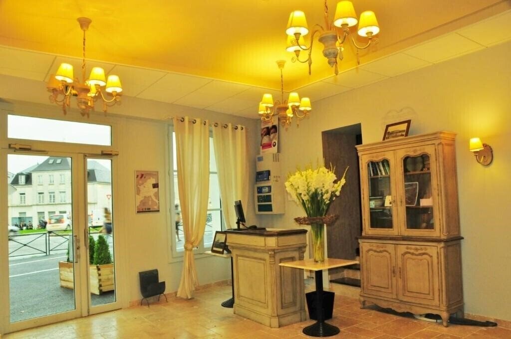 Картинка L'Hotel des Poemes de Chartres 3*