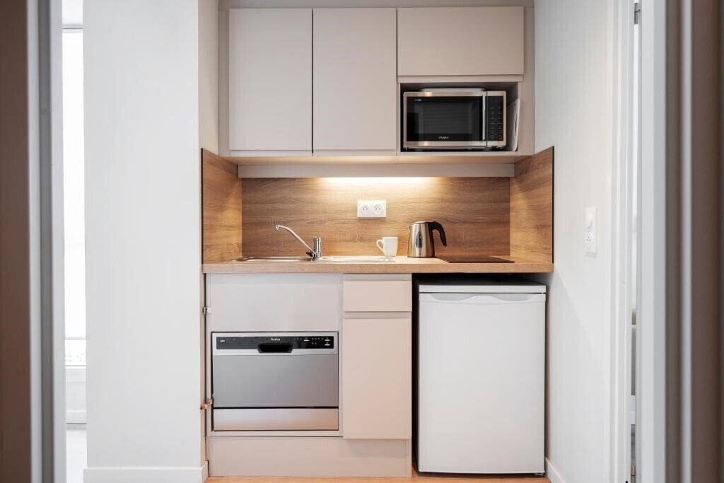 Фотография Residhome Chartres 3*