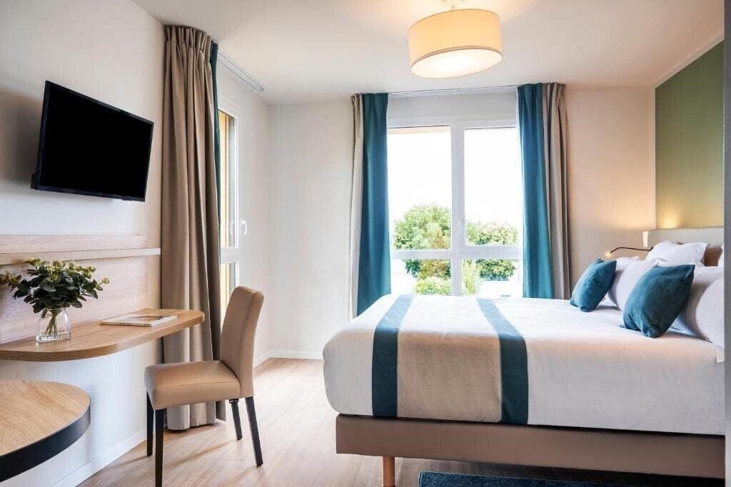 Картинка Residhome Chartres 3*