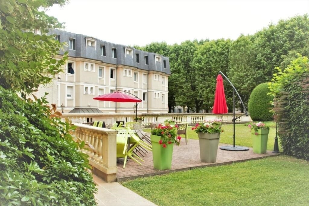 Отель The Originals City, Archotel, Sens 3*