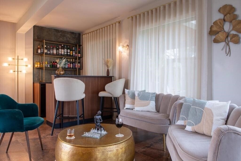 Картинка The Originals Boutique, Parc Hotel, Orleans Sud (ex. Orleans Parc Hotel) 3*