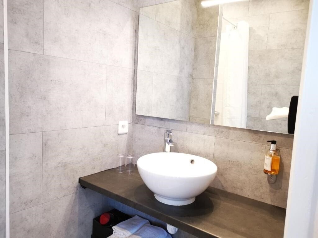 Картинка Logis Hotel Le Boeuf Couronne Chartres 3*
