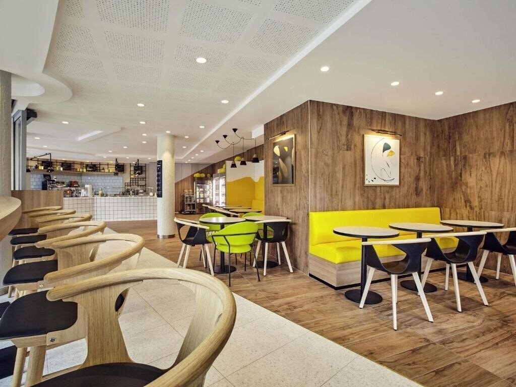 Фото Mercure Paris La Defense Grande Arche 4*